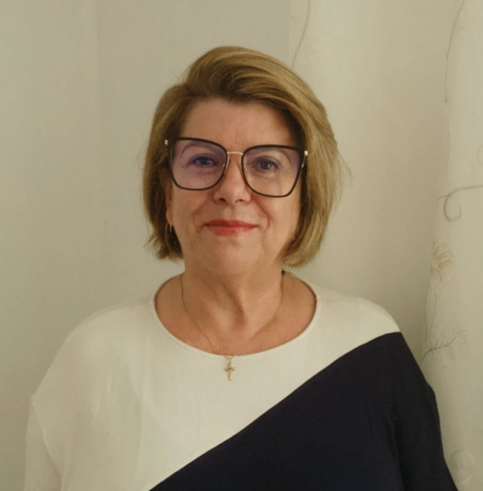 MARIA APARECIDA FREITAS SANTANA