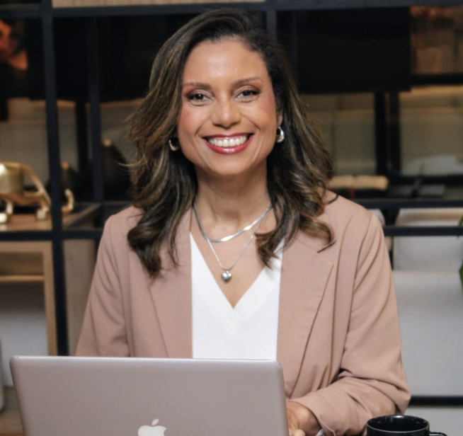 DANIELA APARECIDA SILVA DE AZEVEDO